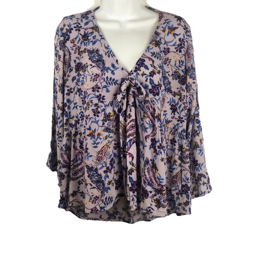 Xhilaration Paisley Floral Crop Top V-Neck